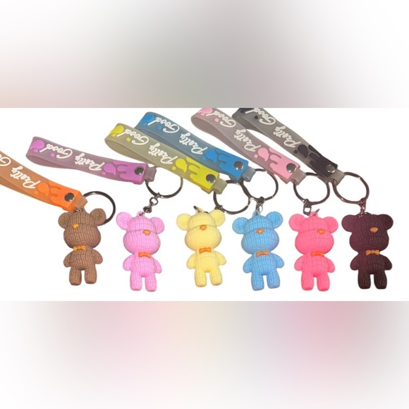 Creative Cartoon Teddy Bear Keychain/ Bag Charm Made Of Rubber And Yarn NWT - Picture 1 of 8